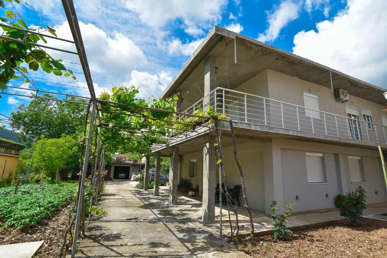 Apartmani Mihovic - Jaz บุดวา ภายนอก รูปภาพ