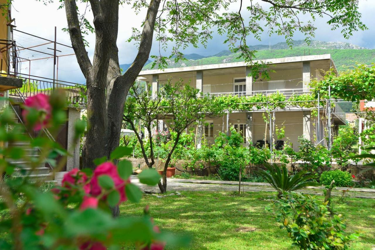Apartmani Mihovic - Jaz บุดวา ภายนอก รูปภาพ