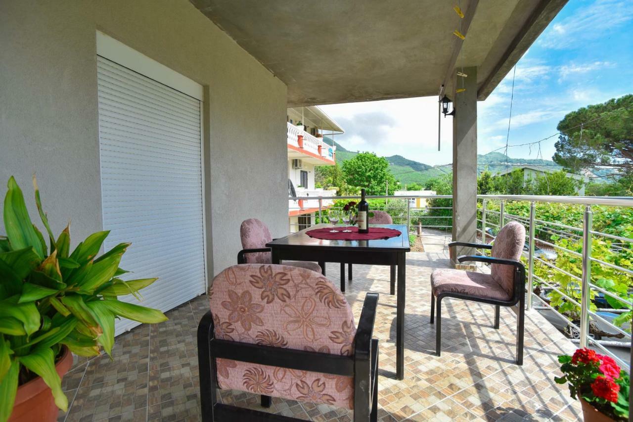 Apartmani Mihovic - Jaz บุดวา ภายนอก รูปภาพ